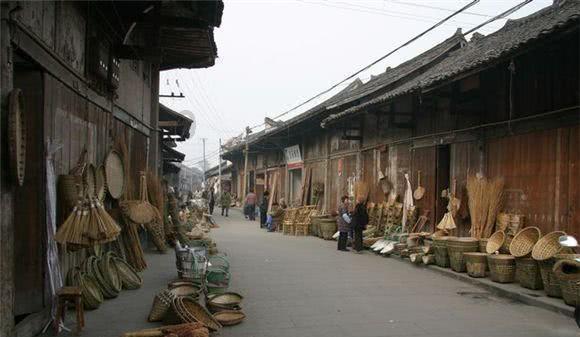 哪里有什么所谓的成功,挺住意味着一切。